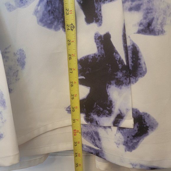 Lulus Dress Skater Style Floral Blue and White SZ Large - Picture 5 of 6